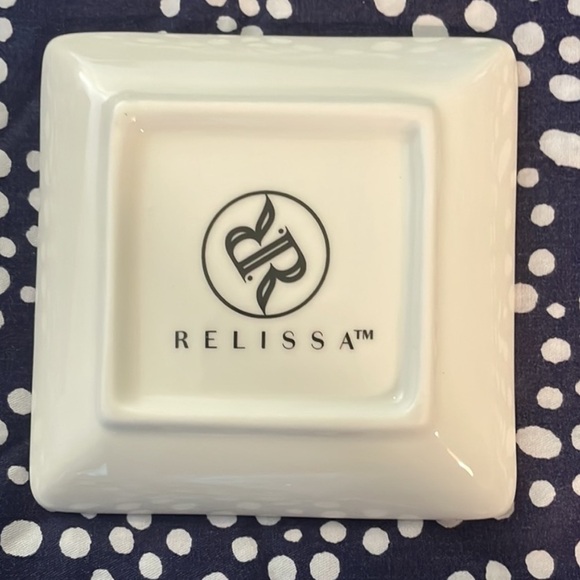Blessed to Have a Mom Like You Glazed Porcelain Ceramic Jewelry Trinket Tray - Picture 6 of 6